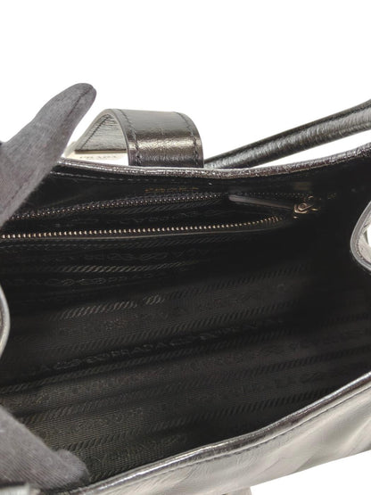 PRADA プラダ スモール レザー トートバッグ ブラック 管理番号：11367