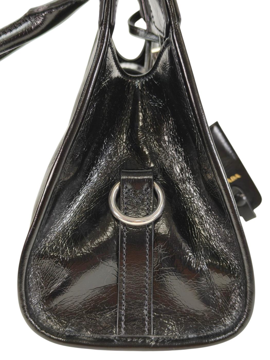 PRADA プラダ スモール レザー トートバッグ ブラック 管理番号：11367