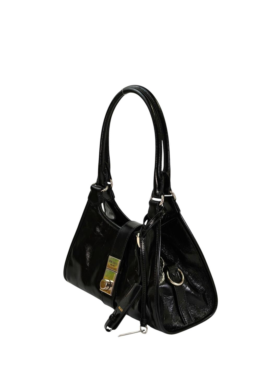 PRADA プラダ スモール レザー トートバッグ ブラック 管理番号：11367