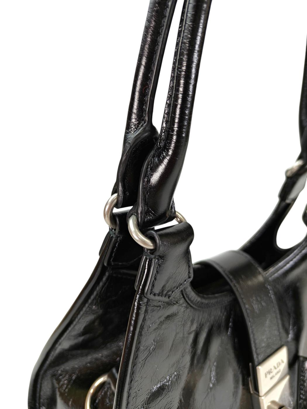 PRADA プラダ スモール レザー トートバッグ ブラック 管理番号：11367