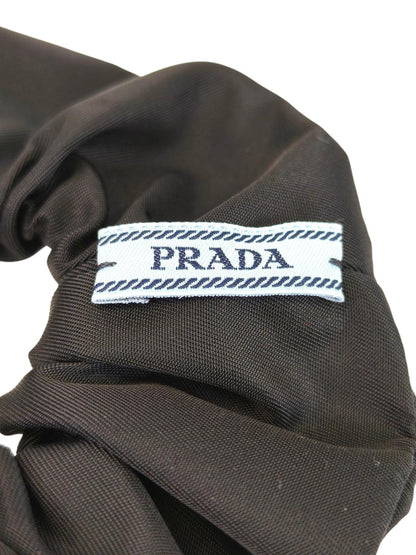 PRADA プラダ トライアングル ロゴ シュシュ ブラック 管理番号：11427
