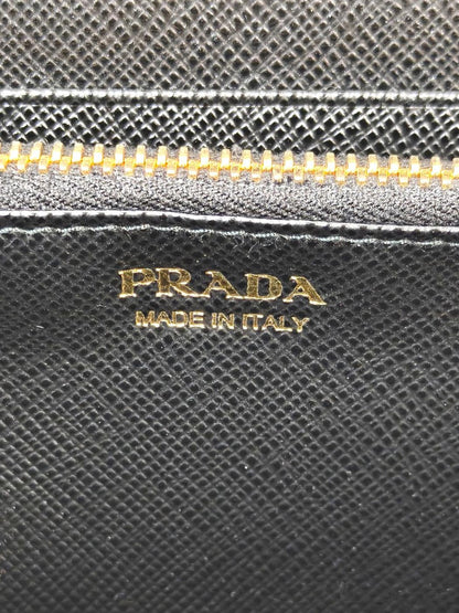 PRADA プラダ サフィアーノ 三角ロゴ 長財布 ブラック 管理番号：11529