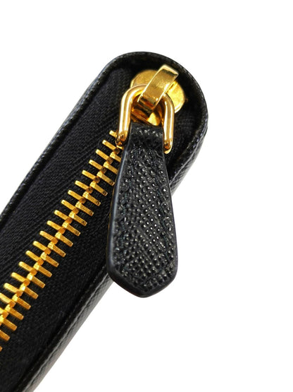 PRADA プラダ サフィアーノ 三角ロゴ 長財布 ブラック 管理番号：11529