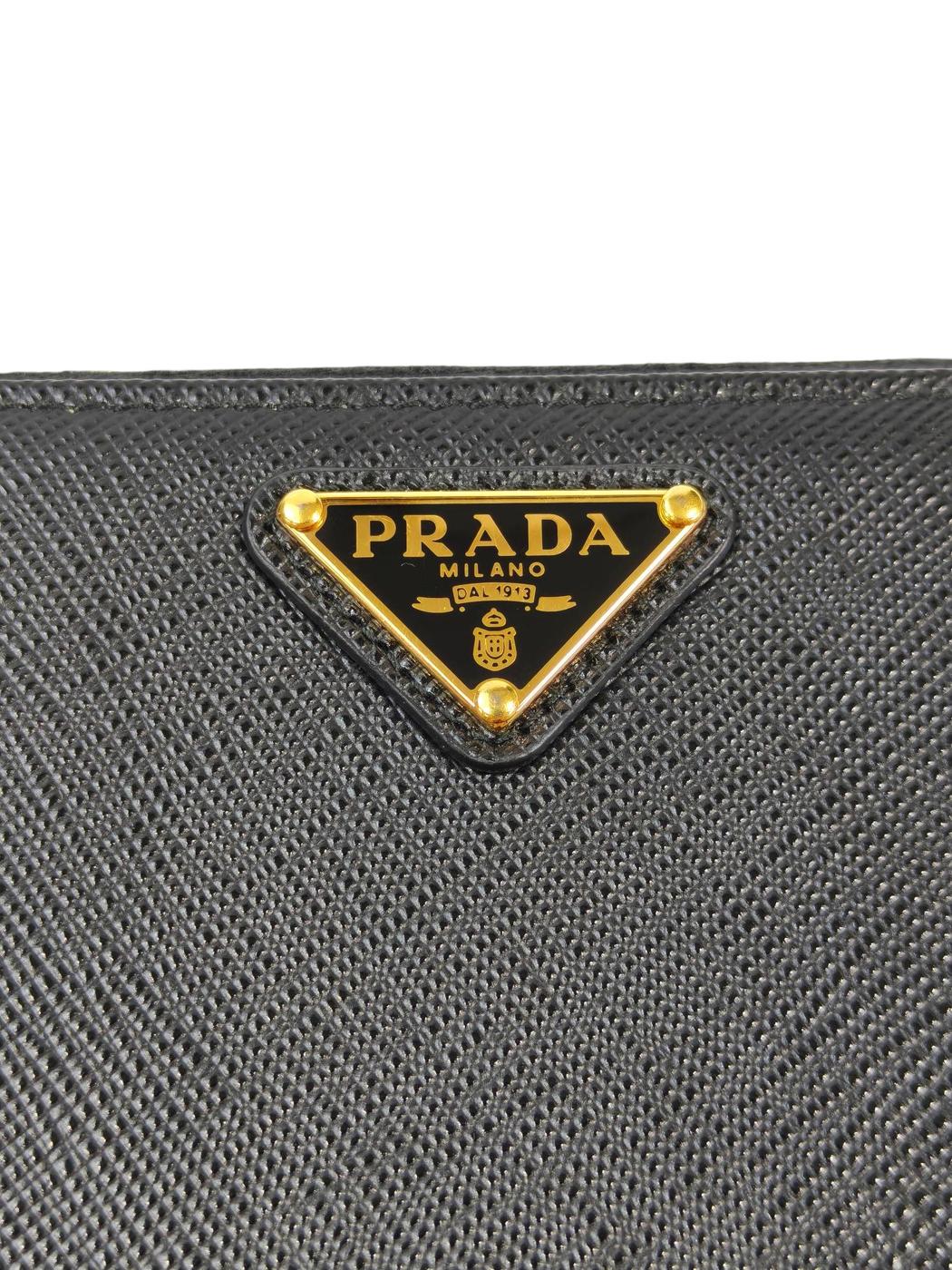 PRADA プラダ サフィアーノ 三角ロゴ 長財布 ブラック 管理番号：11529