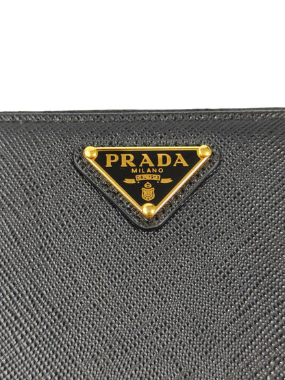 PRADA プラダ サフィアーノ 三角ロゴ 長財布 ブラック 管理番号：11529