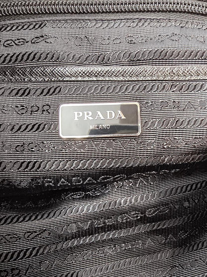 PRADA プラダ ナイロン 三角ロゴ付き バックパック ブラック 管理番号：11536