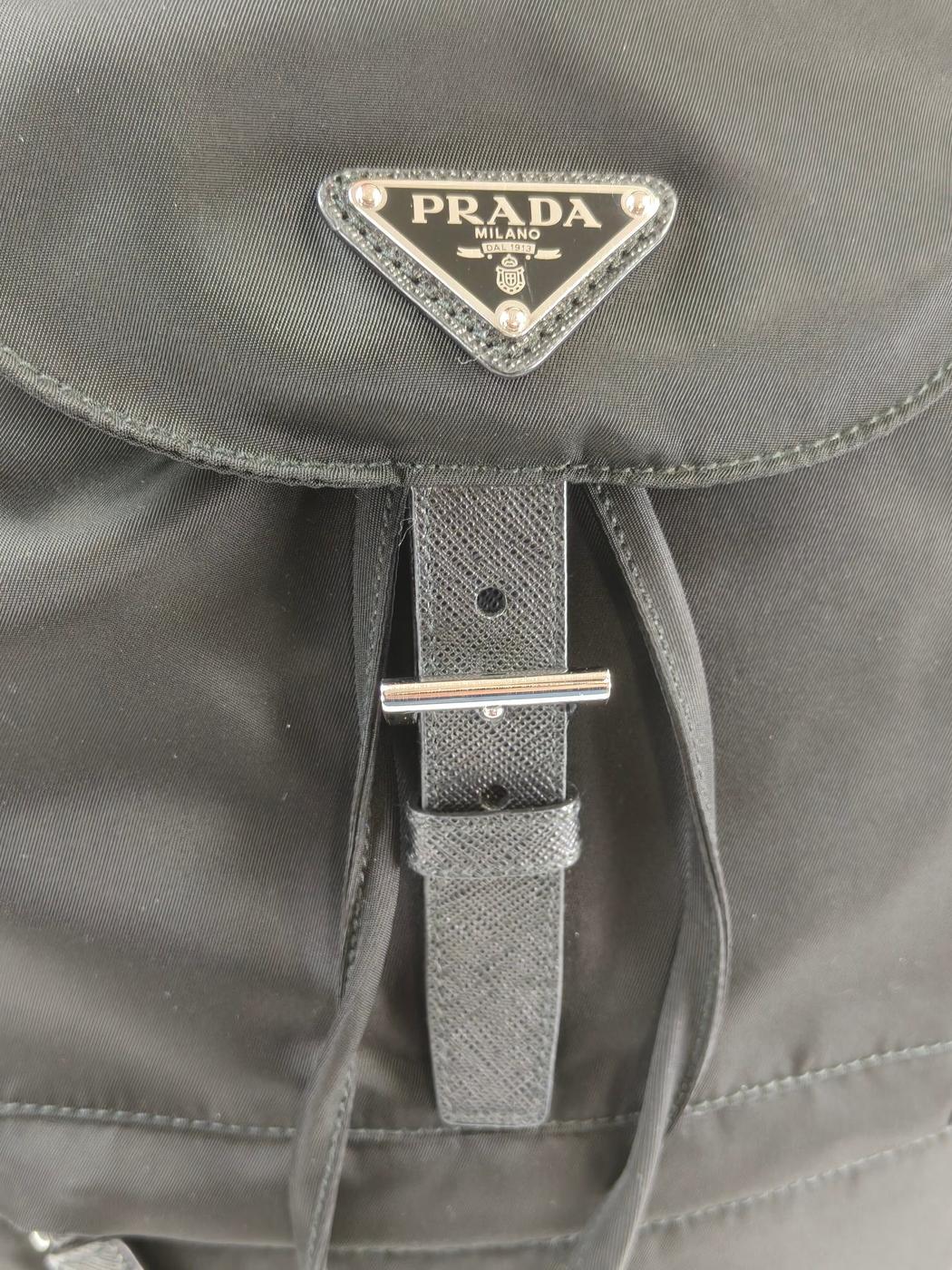 PRADA プラダ ナイロン 三角ロゴ付き バックパック ブラック 管理番号：11536