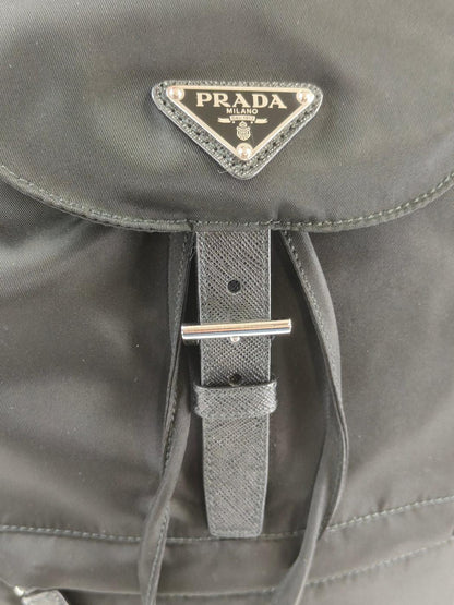 PRADA プラダ ナイロン 三角ロゴ付き バックパック ブラック 管理番号：11536