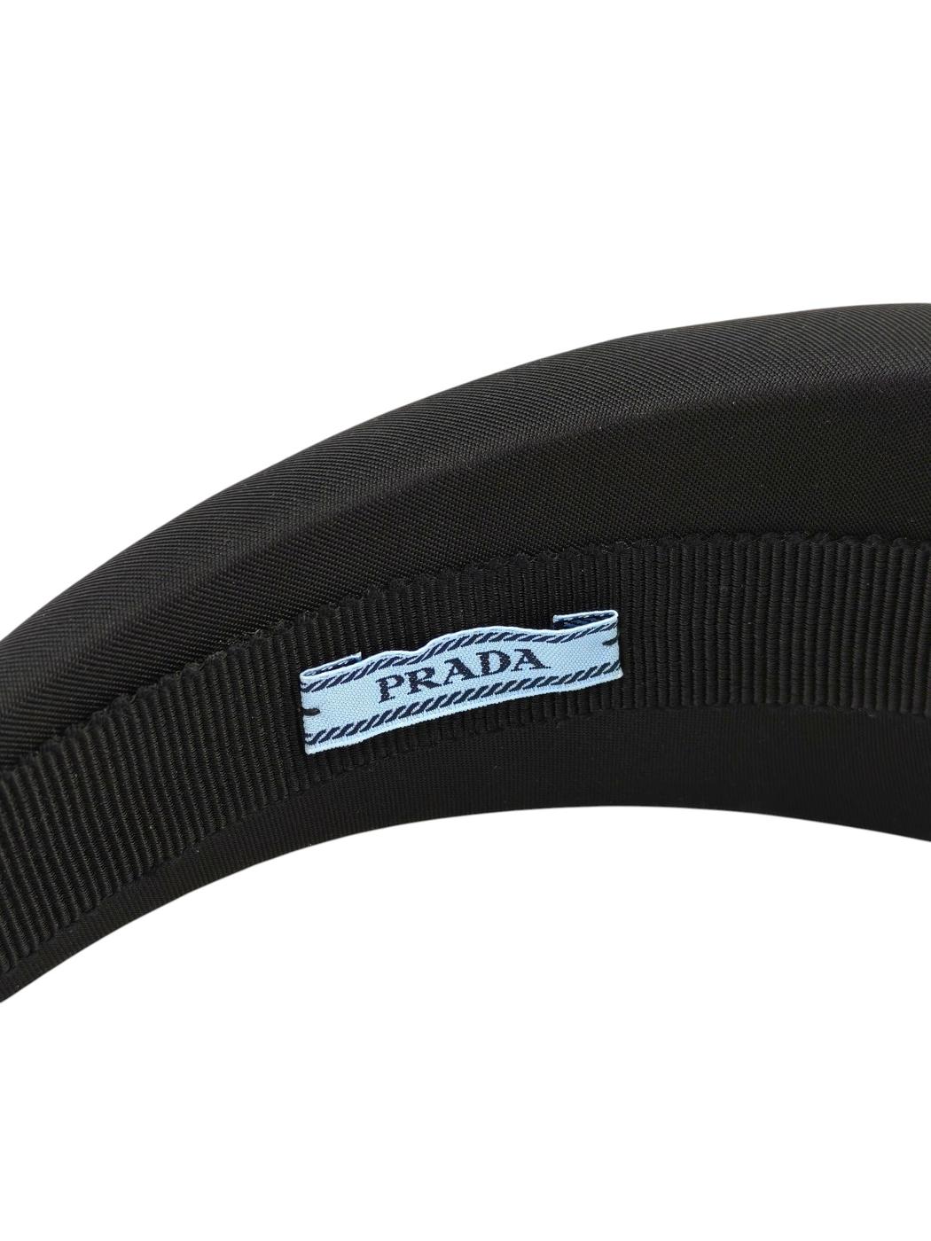 PRADA プラダ 三角ロゴ付き カチューシャ ブラック 管理番号：11544