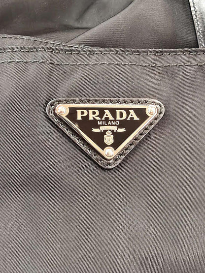 PRADA プラダ 三角ロゴ トートバッグ ブラック 管理番号：11564