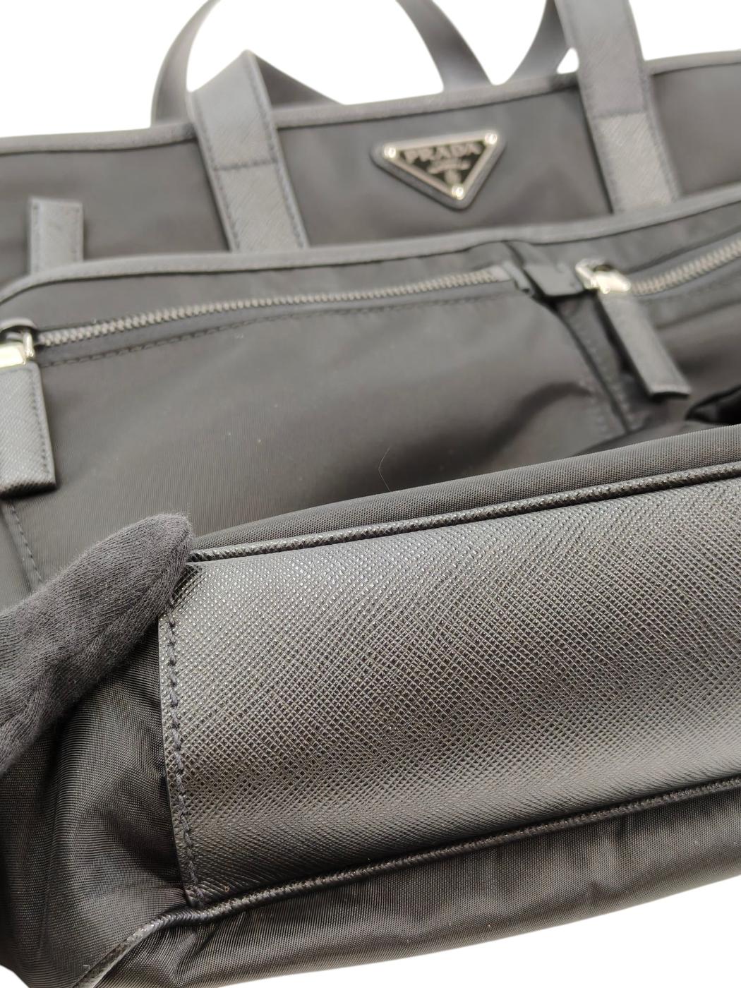 PRADA プラダ ナイロン 三角ロゴ付き 2WAY トートバッグ ブラック 管理番号：11657