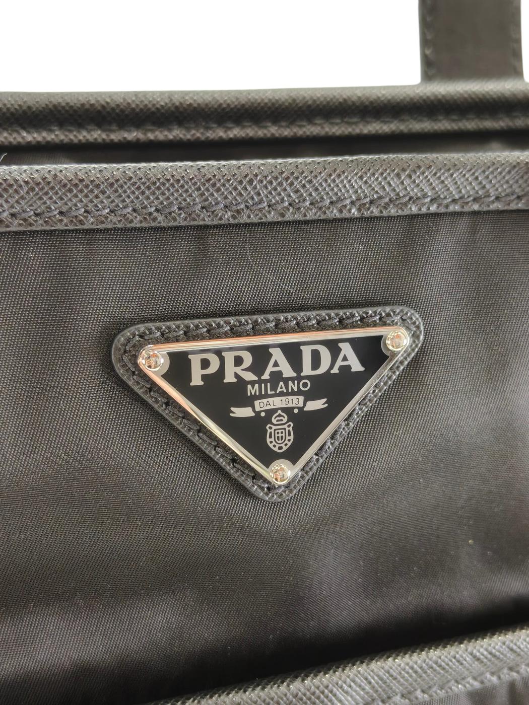 PRADA プラダ ナイロン 三角ロゴ付き 2WAY トートバッグ ブラック 管理番号：11657
