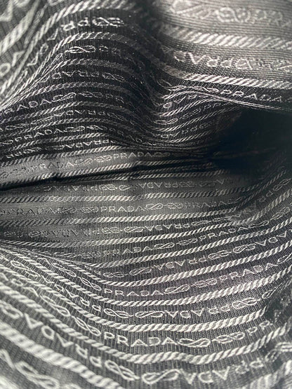 PRADA プラダ トートバッグ ハンドバッグ ナイロン 黒 NERO 管理番号：9221