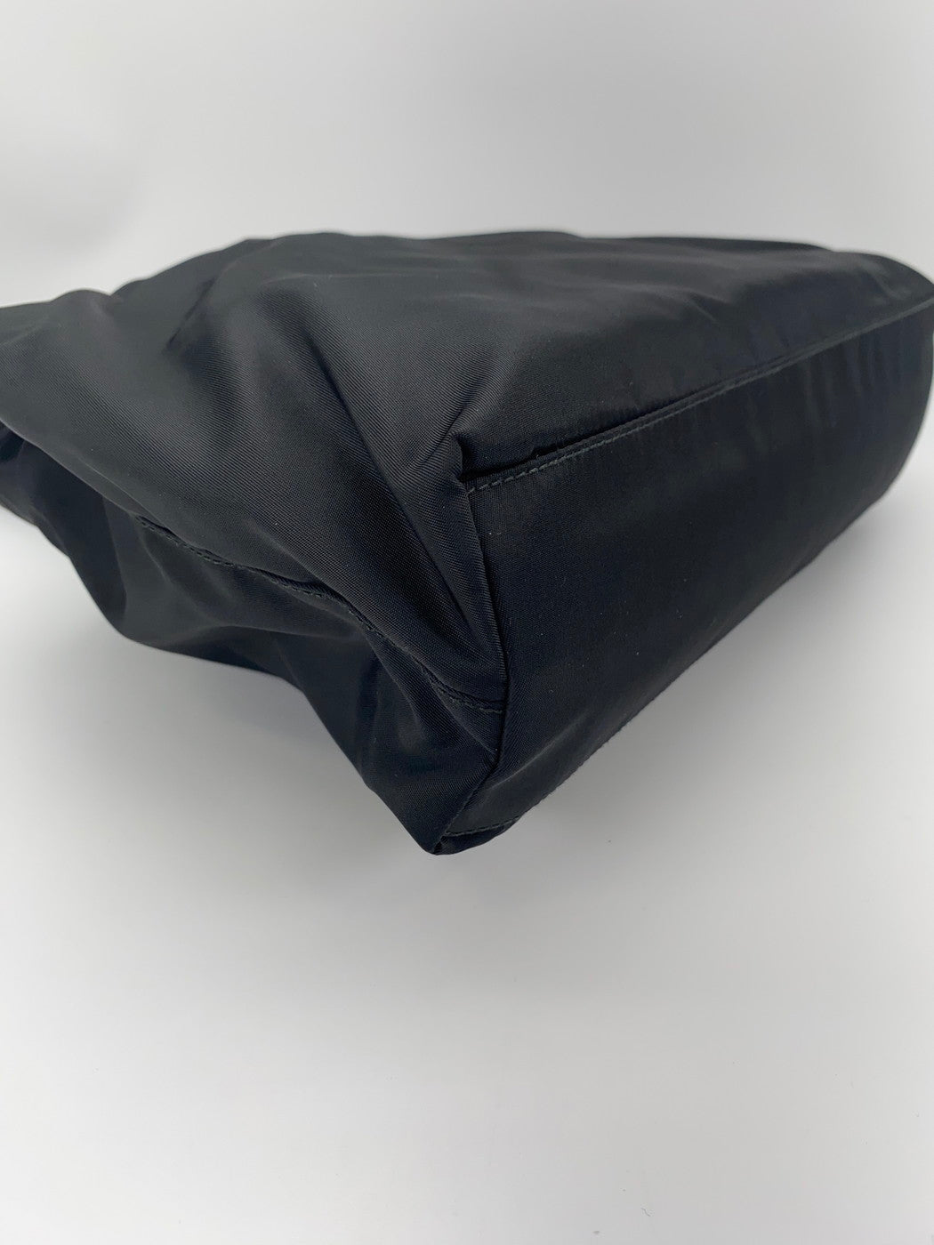 PRADA プラダ トートバッグ ハンドバッグ ナイロン 黒 NERO 管理番号：9221