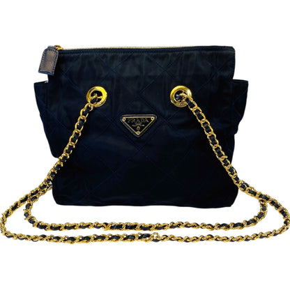 PRADA 黑色尼龙材质三角形Logo绗缝链条单肩包。参考编号：9641。