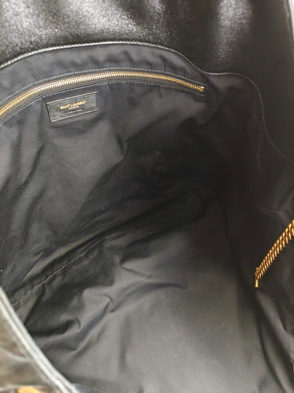 SAINT LAURENT PARIS Ikar 黑色羊皮超大号托特包。产品编号：10022。