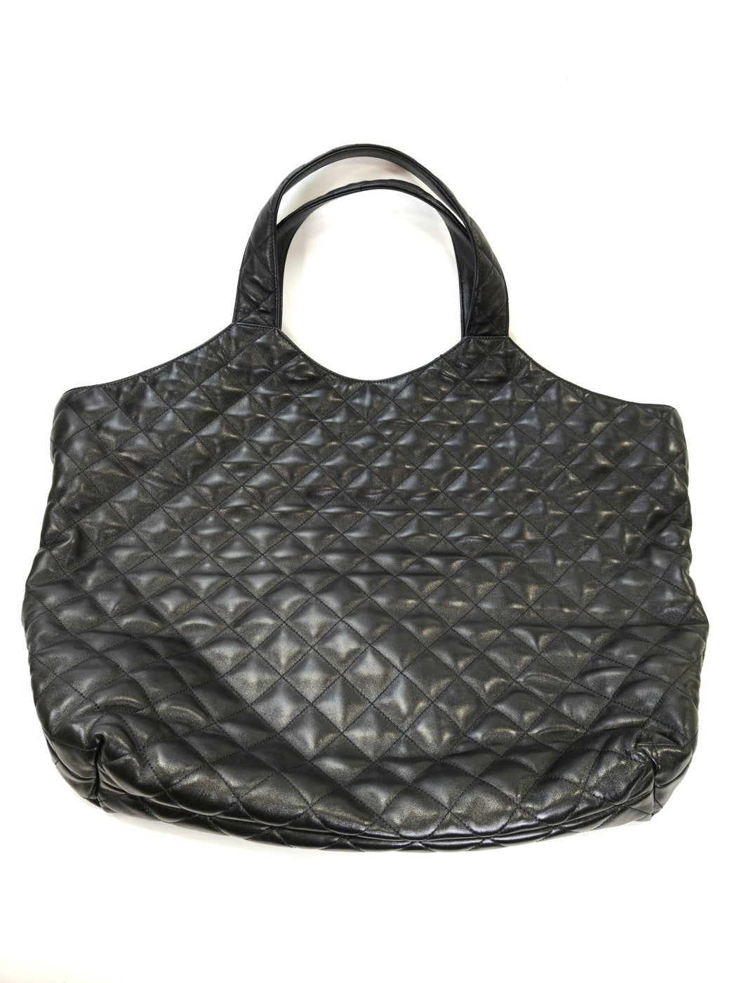 SAINT LAURENT PARIS Ikar 黑色羊皮超大号托特包。产品编号：10022。