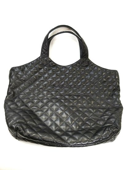 SAINT LAURENT PARIS Ikar 黑色羊皮超大号托特包。产品编号：10022。