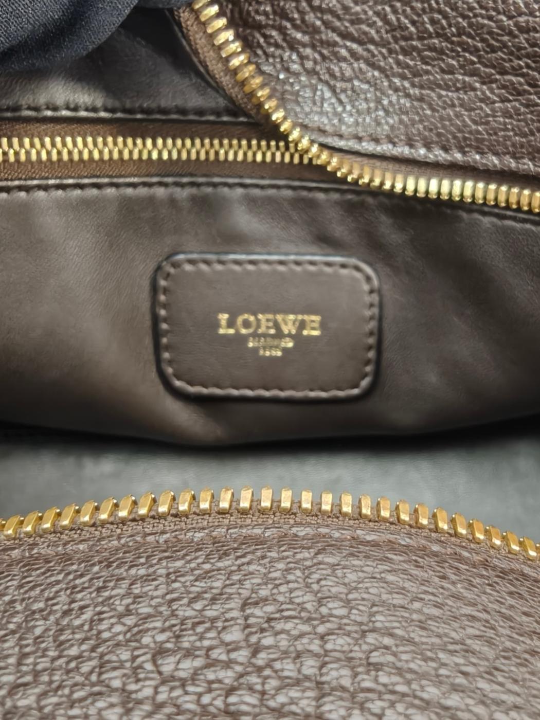 LOEWE Amazona 28 手提包，迷你波士顿包，棕色，控制编号：10390