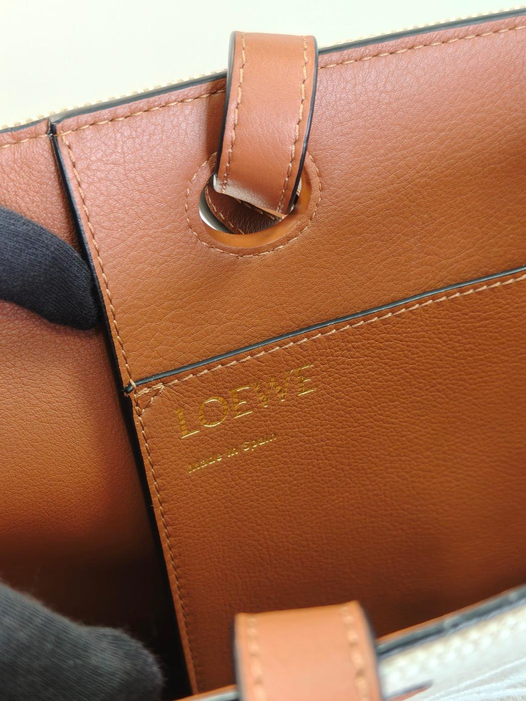 LOEWE Anagram 2-Way Shoulder Tote Bag Ecru White Control Number: 10780