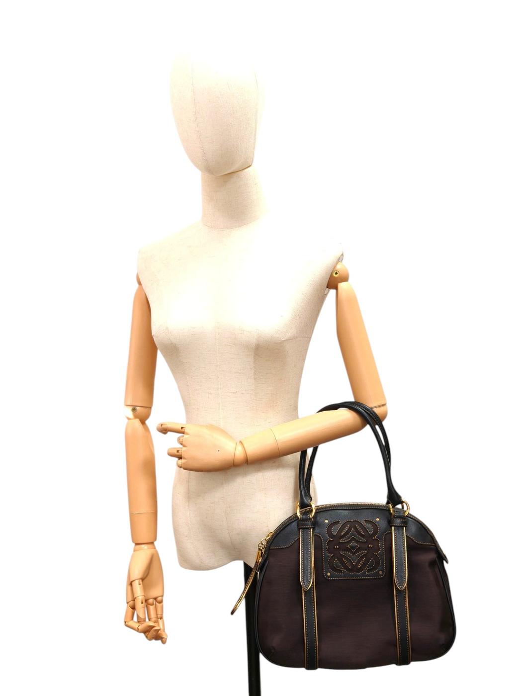LOEWE ロエベ 型押しロゴ ナイロン トートバッグ ブラウン 管理番号：11299
