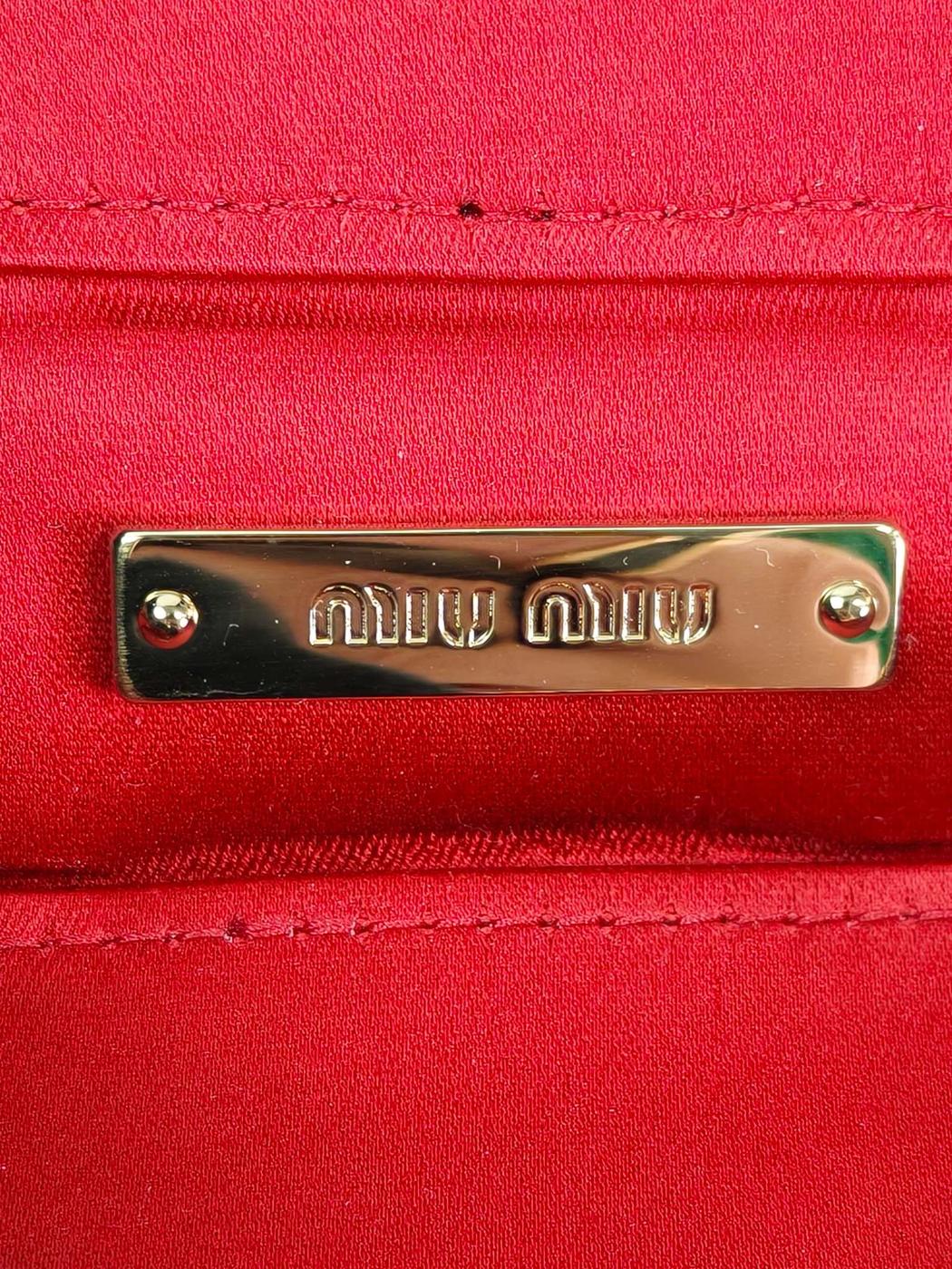 miumiu ミュウミュウ マテラッセ ポーチ リップケース キーホルダー 赤 管理番号：11288