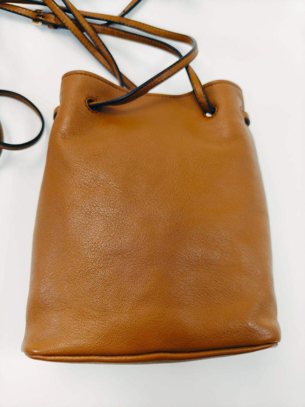 MIU MIU ミュウミュウ ナッパレザー ミニバッグ ミニショルダーバッグ ポシェット 巾着 ブラウン 斜め掛け 5NF460 管理番号：9739