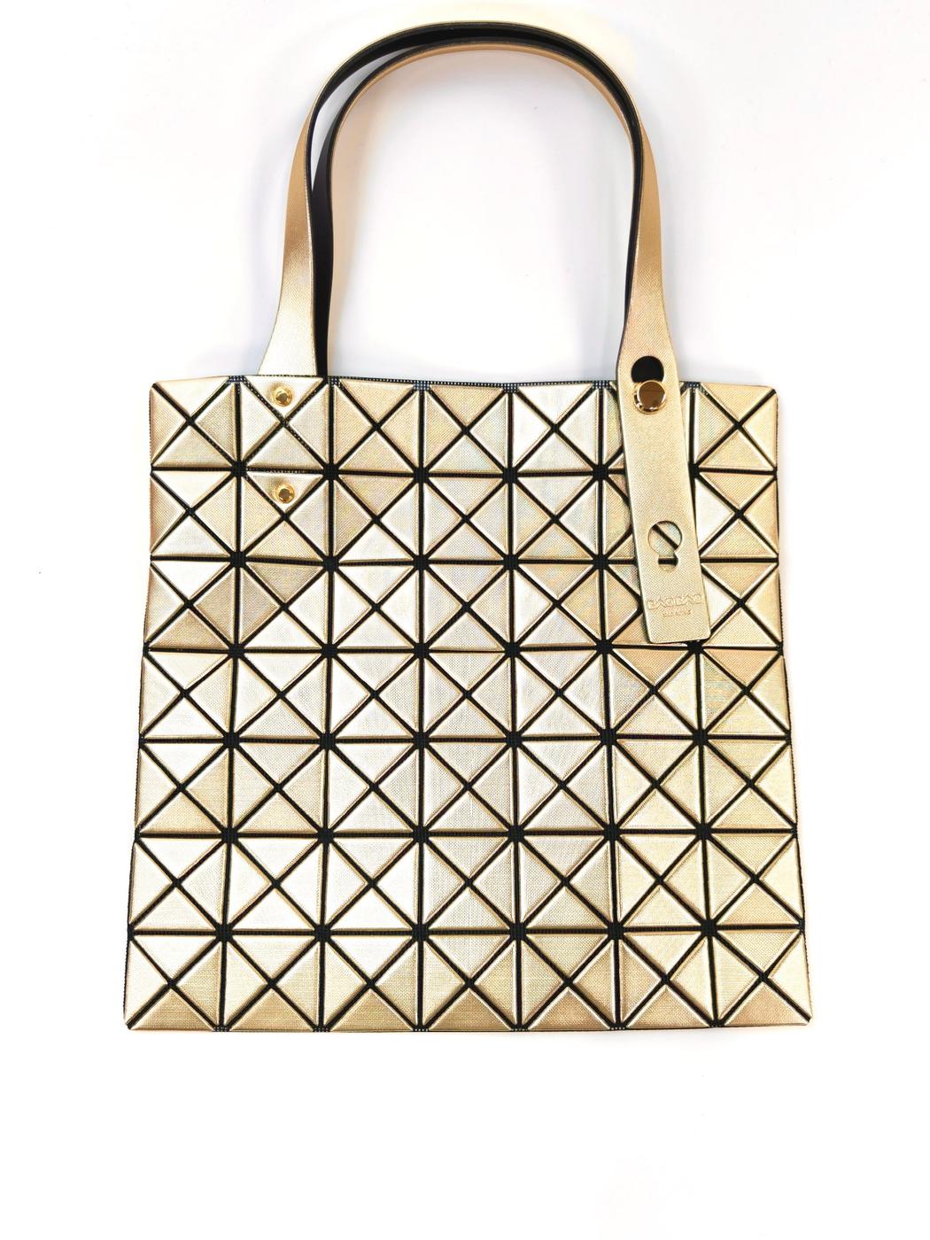 BAO BAO ISSEY MIYAKE 三宅一生 BAO BAO 手提包 金色 款号：11062