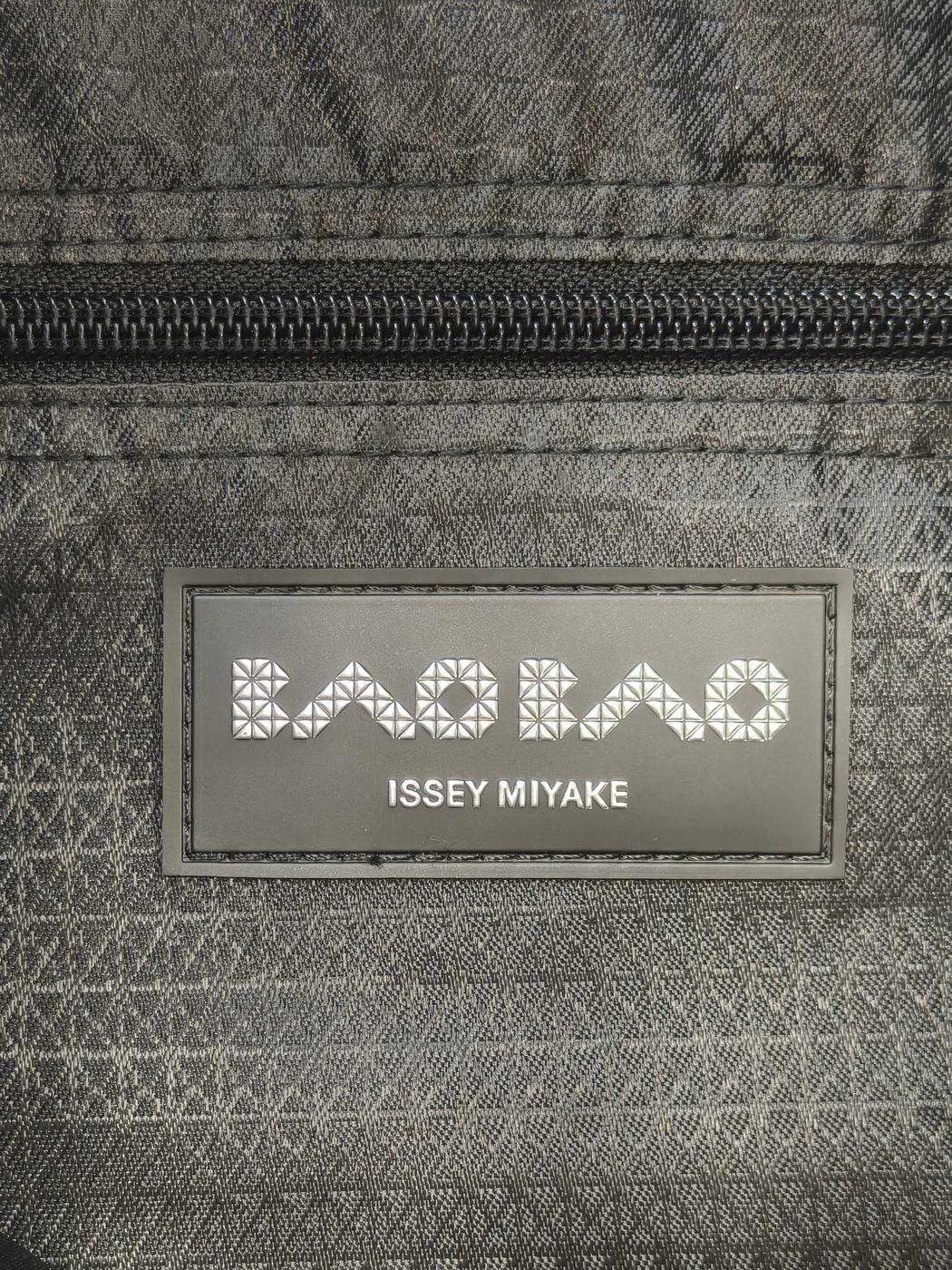 BAOBAO ISSEY MIYAKE BAOBAO 托特包 紫色 管理编号：11063