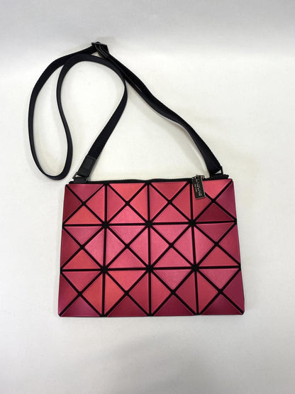 BAOBAO ISSEY MIYAKE Bao Bao 单肩包 LUCENT METALLIC 红色/粉色 参考编号：9637