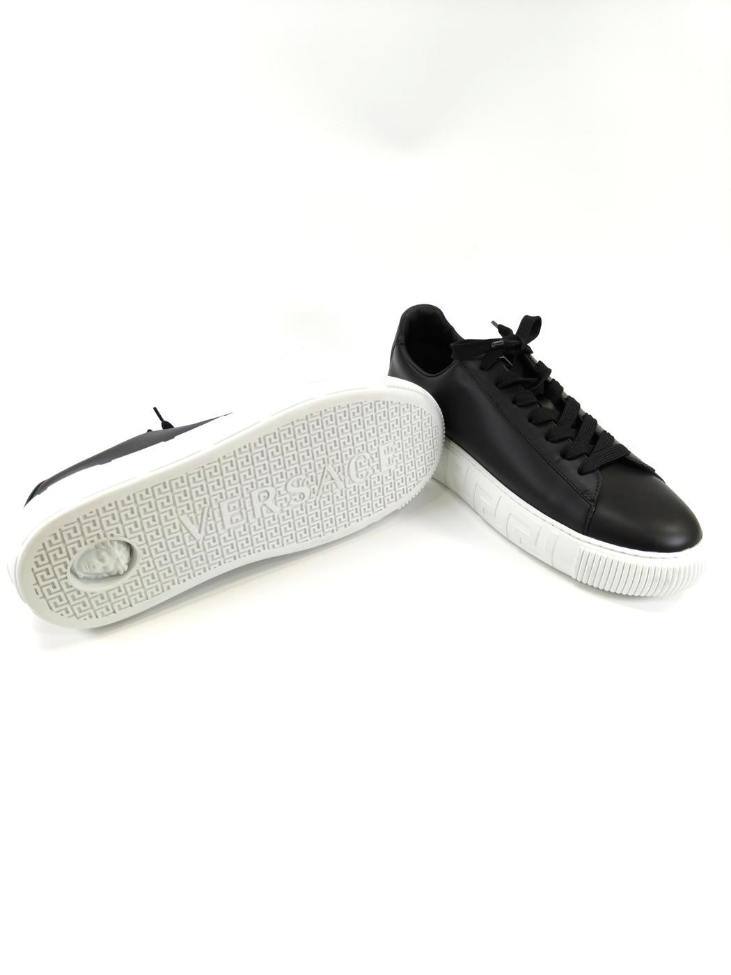 VERSACE Greca Low-Top Sneakers, Size 43 (28cm), Black, Reference Number: 10409