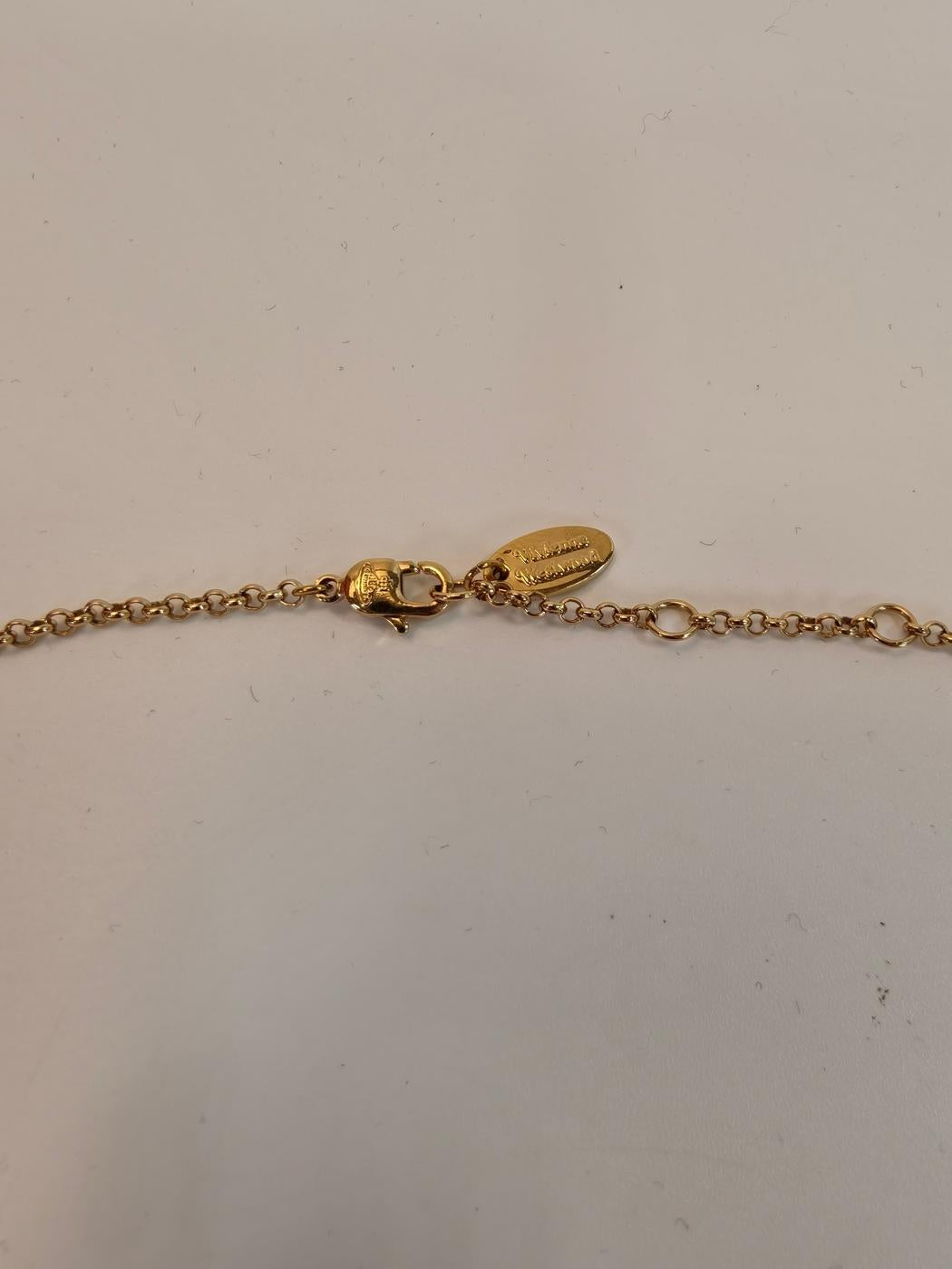 Vivienne Westwood Petit Orb 金色镶钻项链。参考编号：10462。