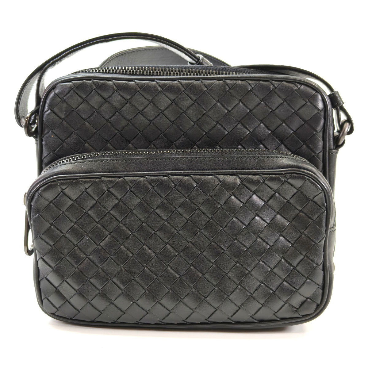 BOTTEGA VENETA Intrecciato Shoulder Bag Black Ref. No.: 10642
