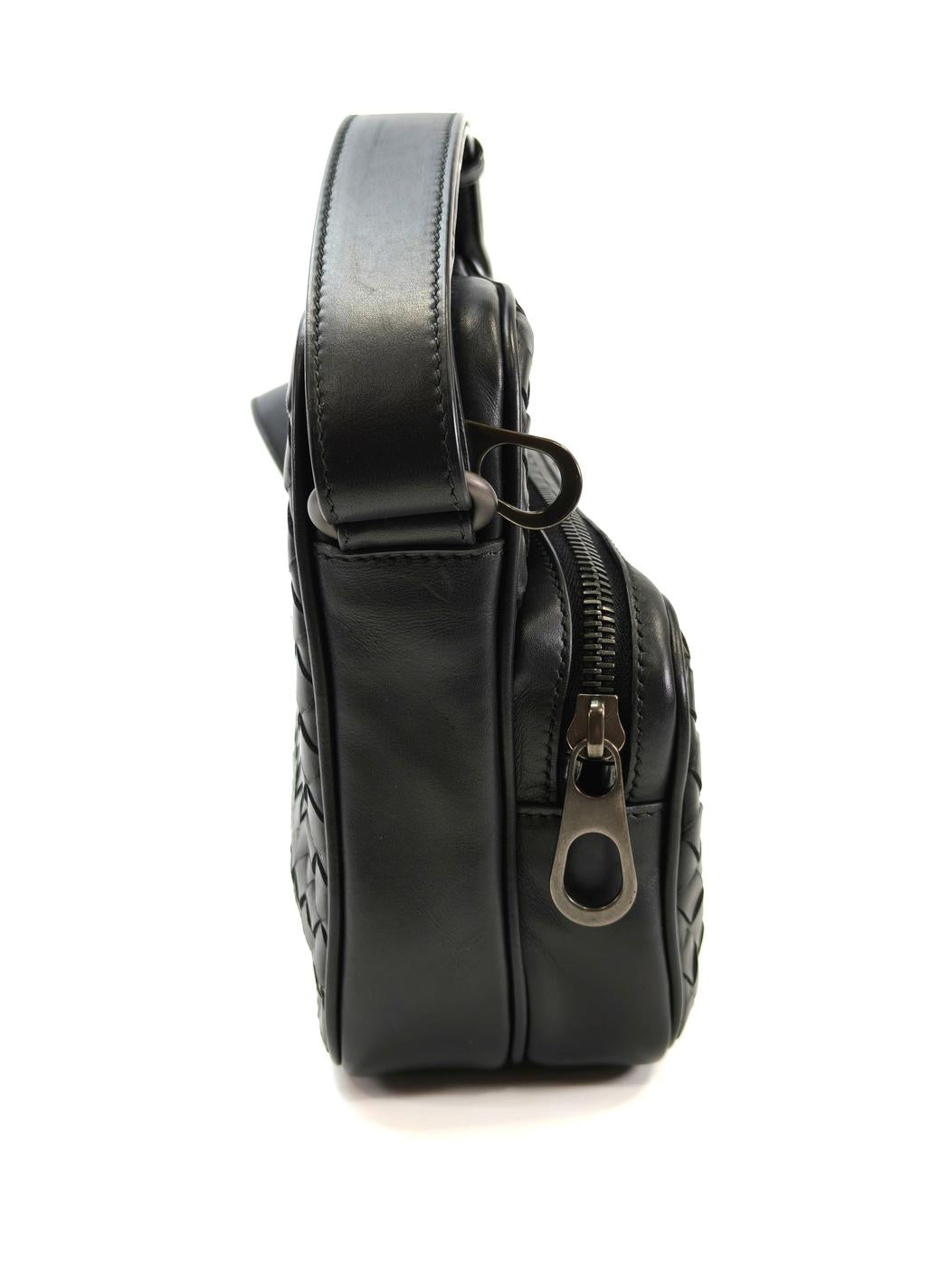 BOTTEGA VENETA Intrecciato Shoulder Bag Black Ref. No.: 10642