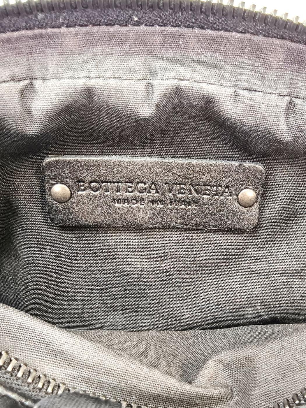 BOTTEGA VENETA Intrecciato Shoulder Bag Black Ref. No.: 10642
