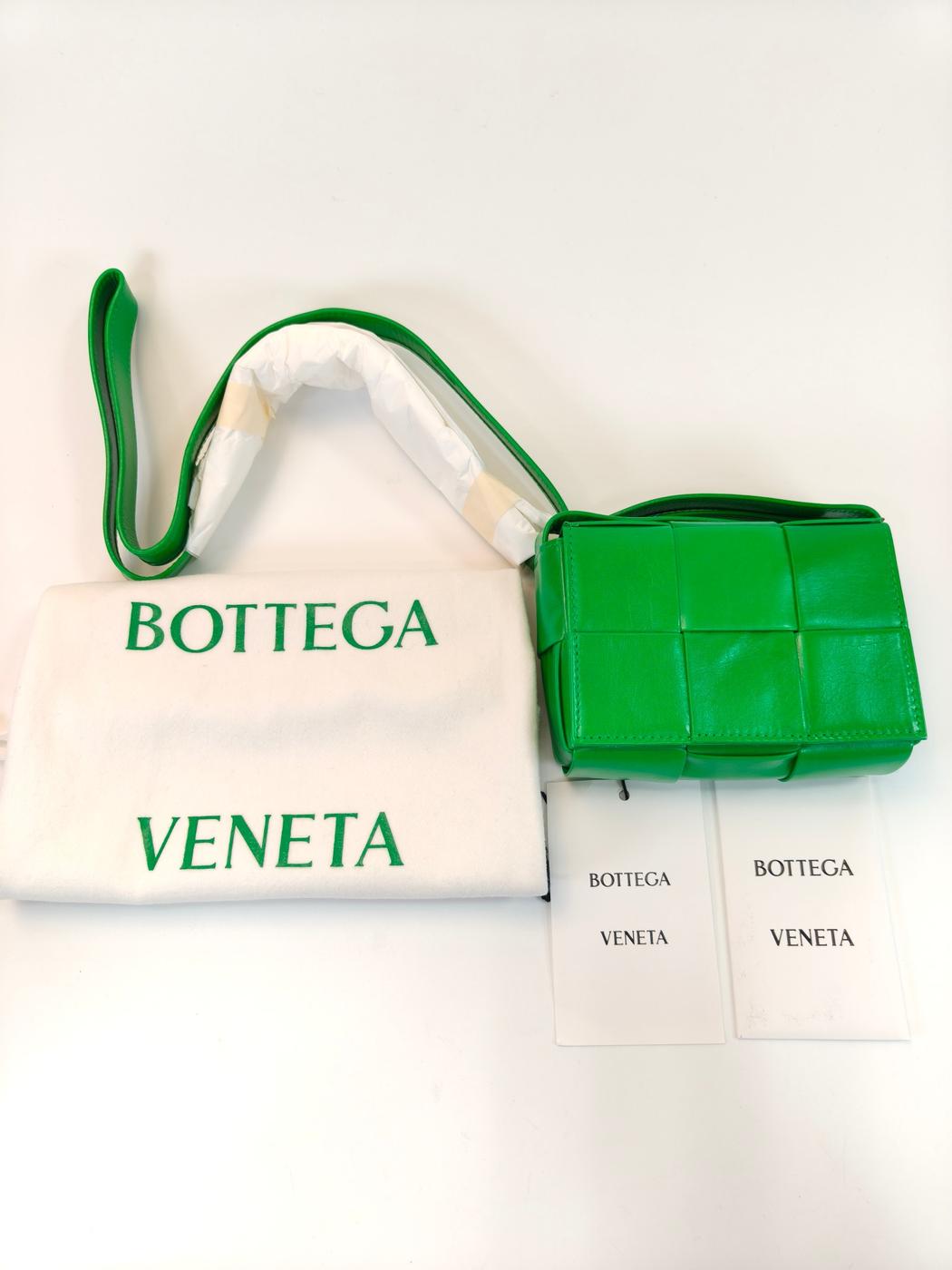 BOTTEGA VENETA ボッテガヴェネタ マキシイントレチャート キャンディ カセット ショルダーバッグ グリーン 管理番号：10744