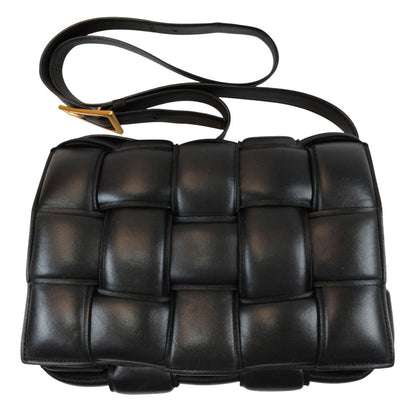 Bottega Veneta 葆蝶家 PADDED CASSETTE 软垫卡带编织斜挎包 黑色 管理编号：10747