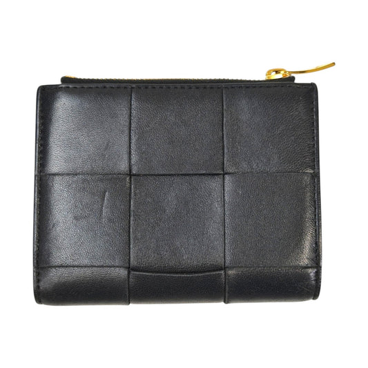 BOTTEGA VENETA ボッテガヴェネタ カセット 二つ折財布 ブラック 管理番号：11602