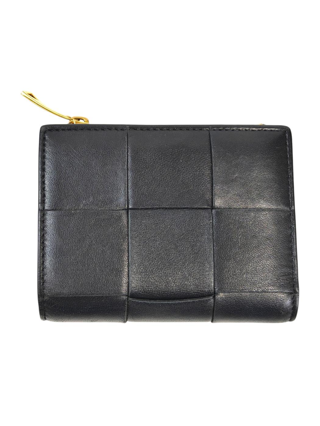 BOTTEGA VENETA ボッテガヴェネタ カセット 二つ折財布 ブラック 管理番号：11602