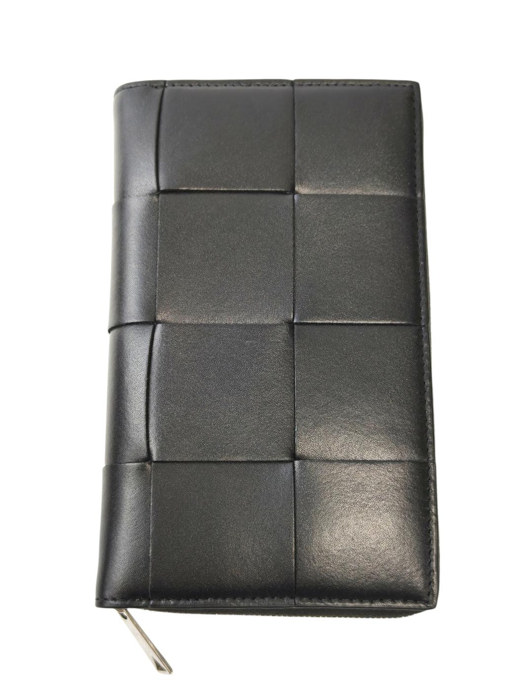 BOTTEGA VENETA Maxi Intrecciato Cassette Long Wallet Black Control Number: 11823