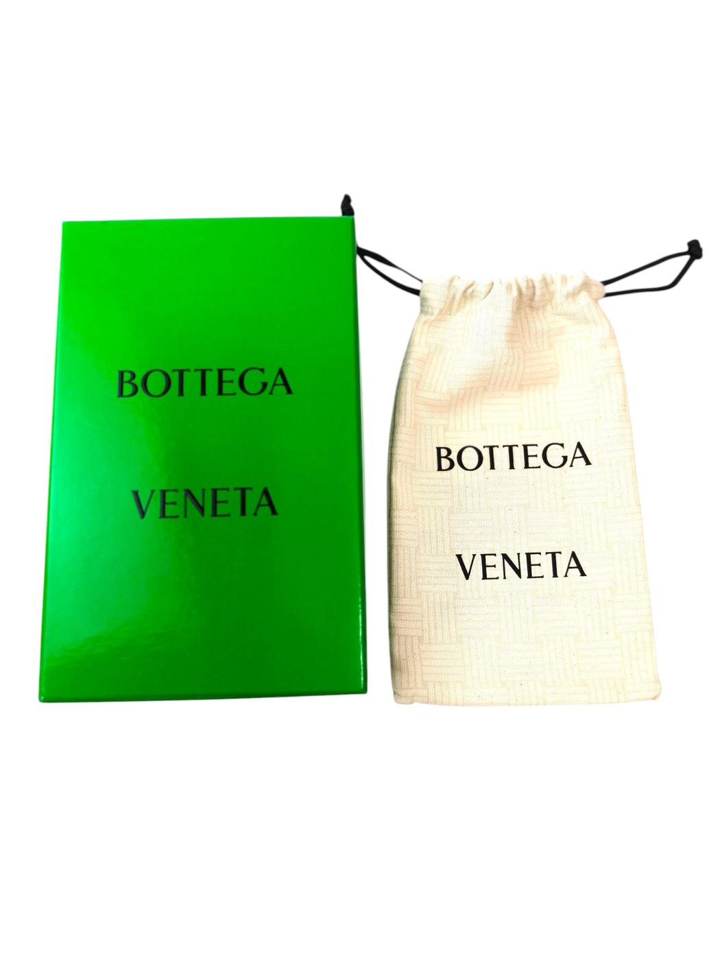 BOTTEGA VENETA Maxi Intrecciato Cassette Long Wallet Black Control Number: 11823
