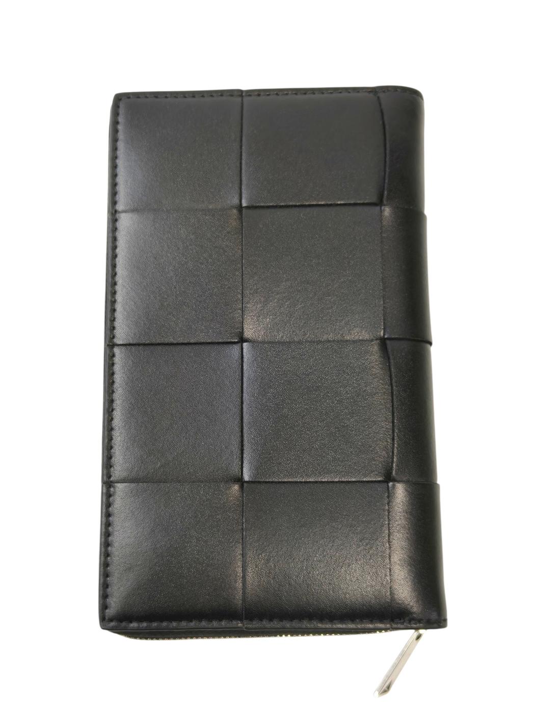 BOTTEGA VENETA Maxi Intrecciato Cassette Long Wallet Black Control Number: 11823