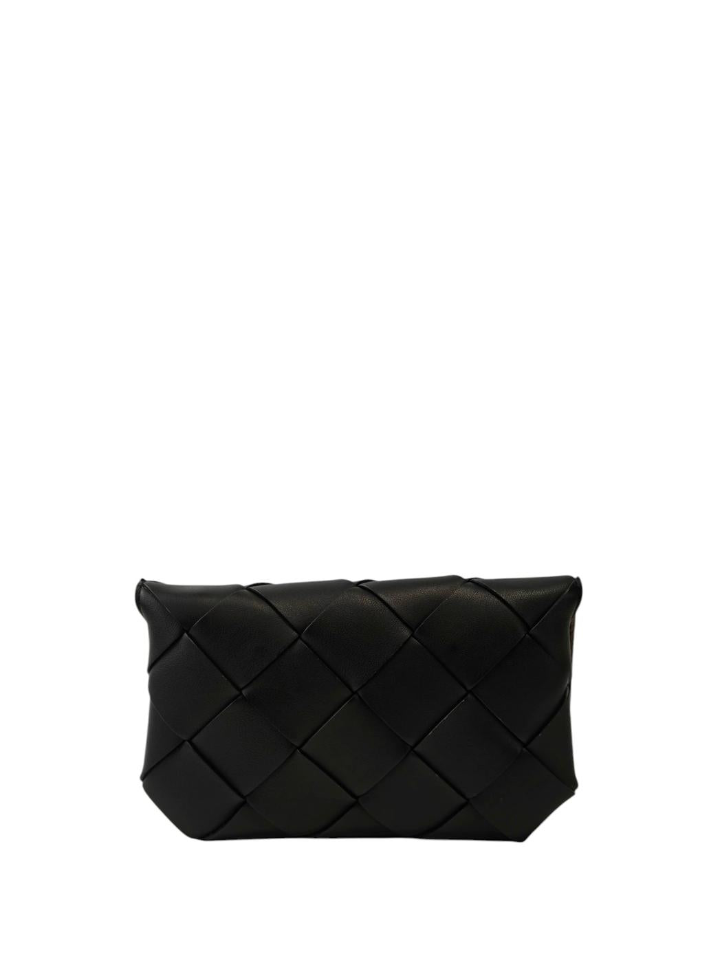 BOTTEGA VENETA Cassette Maxi Intrecciato Shoulder Bag Black Management Number: 11848