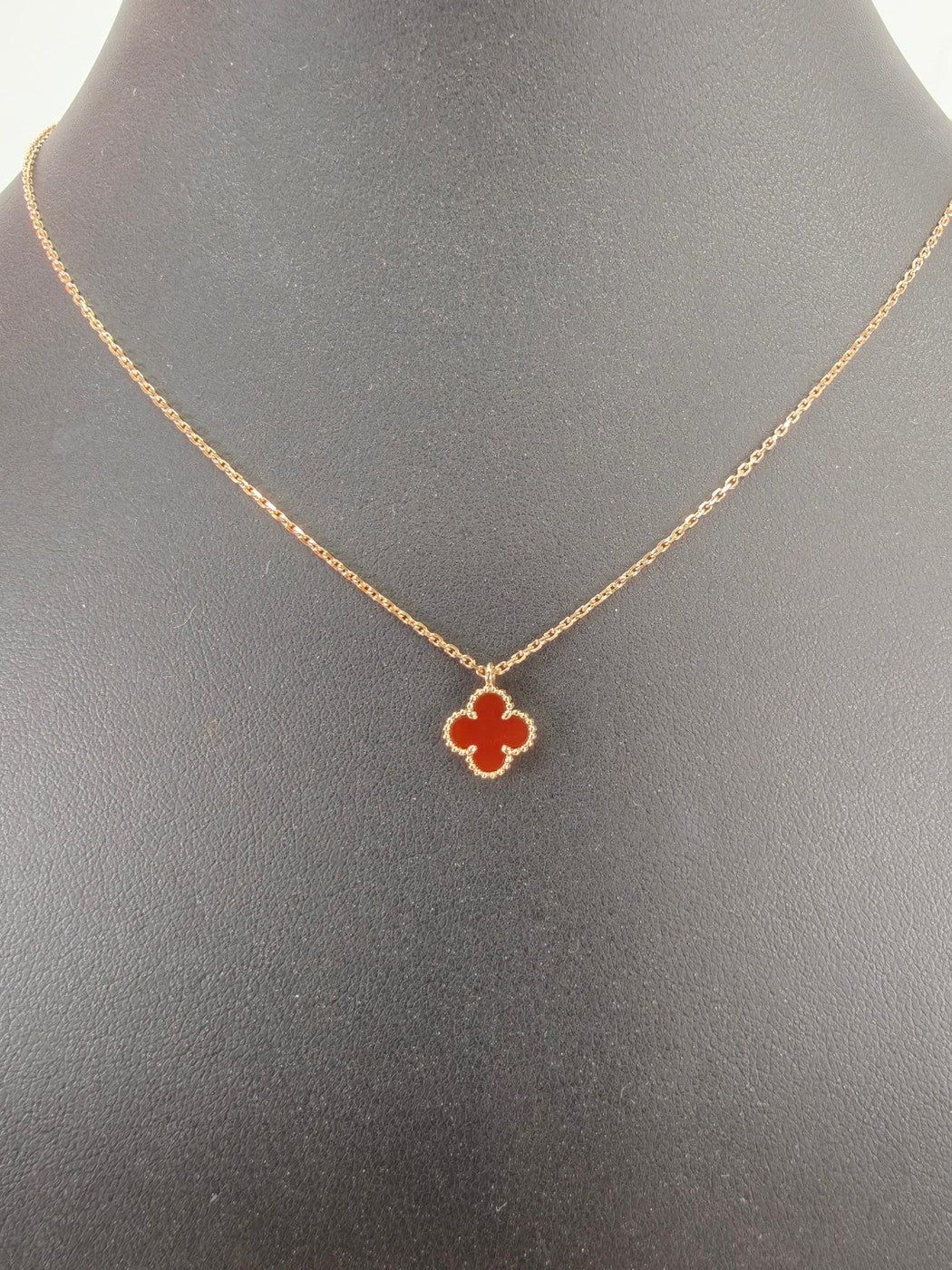 Van Cleef &amp; Arpels Sweet Alhambra Pendant Necklace with Carnelian, Reference Number: 10322